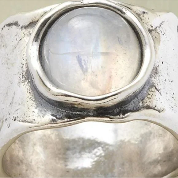 Handmade Silver Gemstone Roundel Moonstone Ring - Picture 5 of 6